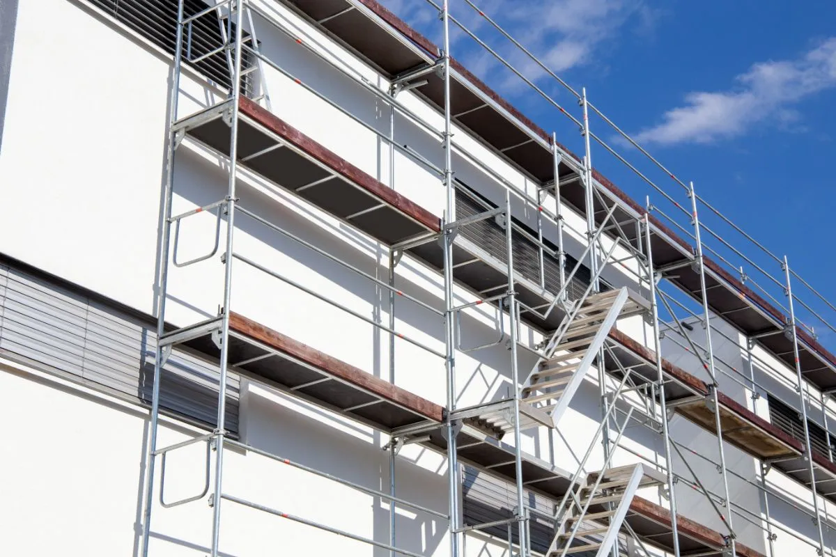 Façade rénovée par BauArt au Luxembourg — vue 1